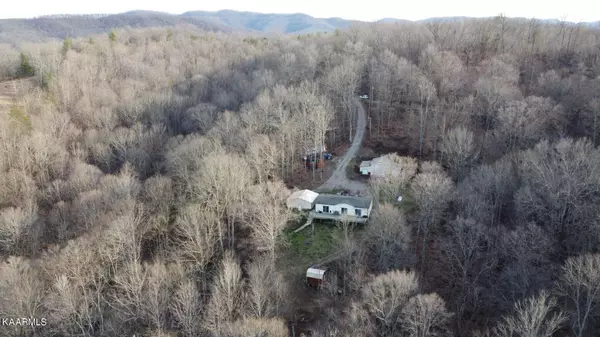 Robbins, TN 37852,360 Creekvue LN