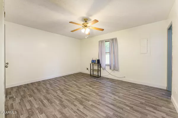 Speedwell, TN 37870,501 Back Valley Rd