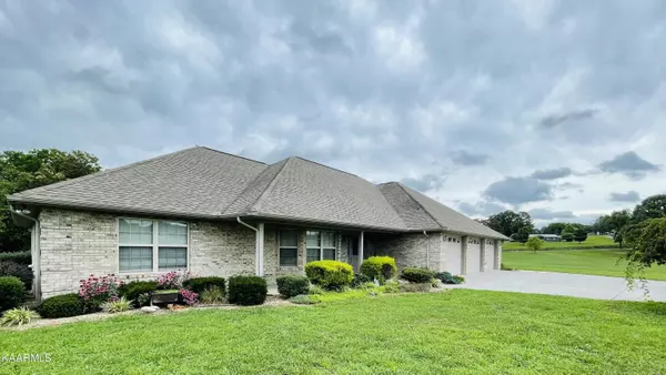659 Bryce View LN, Sevierville, TN 37876
