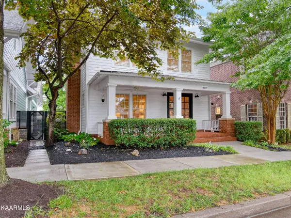 9519 Clingmans Dome DR, Knoxville, TN 37922