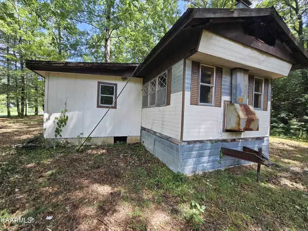 Jamestown, TN 38556,215 Short Cooper Rd