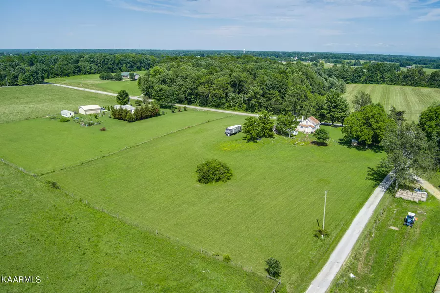 3598 MARTHA WASHINGTON Rd, Clarkrange, TN 38553