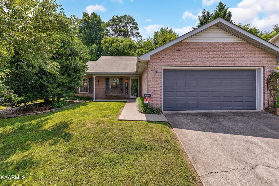 704 Shane DR, Maryville, TN 37804