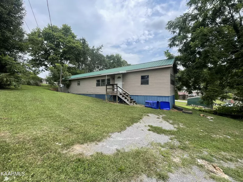 310 Rose St, Clinton, TN 37716