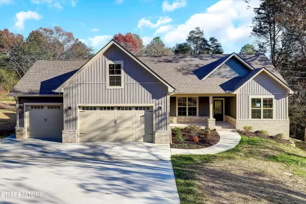 306 Cheeyo LN, Loudon, TN 37774