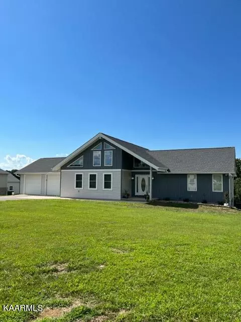 404 Terry Point Road Rd, Dandridge, TN 37725