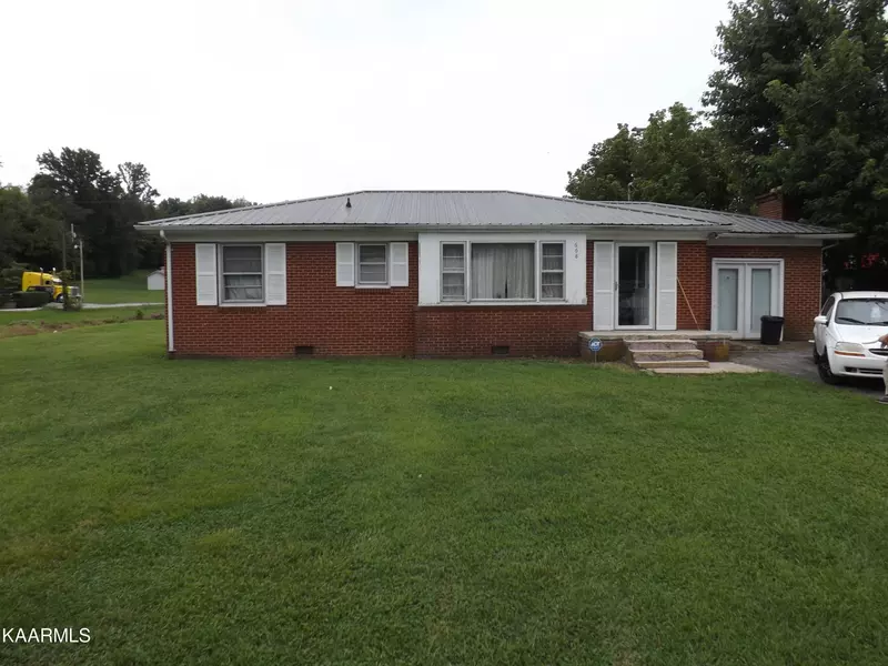 668 Shawanee Rd, Harrogate, TN 37752