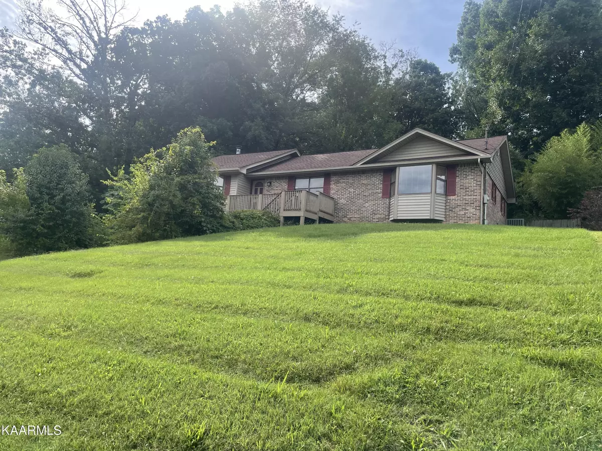 Seymour, TN 37865,757 Whippoorwill CIR