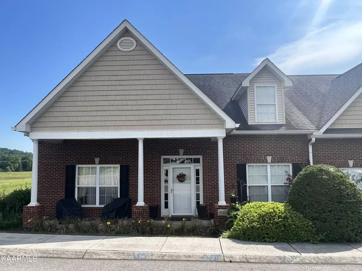 Knoxville, TN 37914,1712 Wisteria View WAY