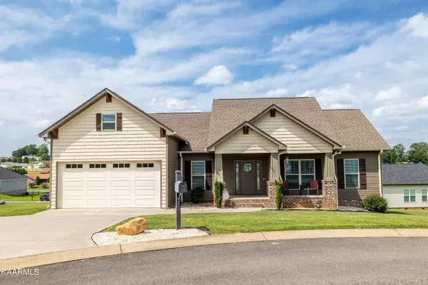 2899 Alden Glenn CT, Sevierville, TN 37876