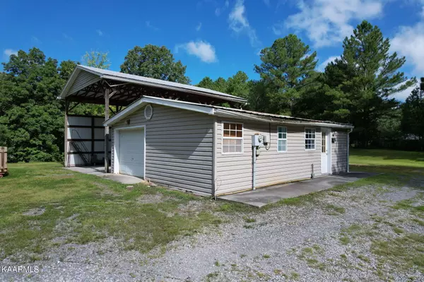 204 Frazier LN, Cleveland, TN 37323