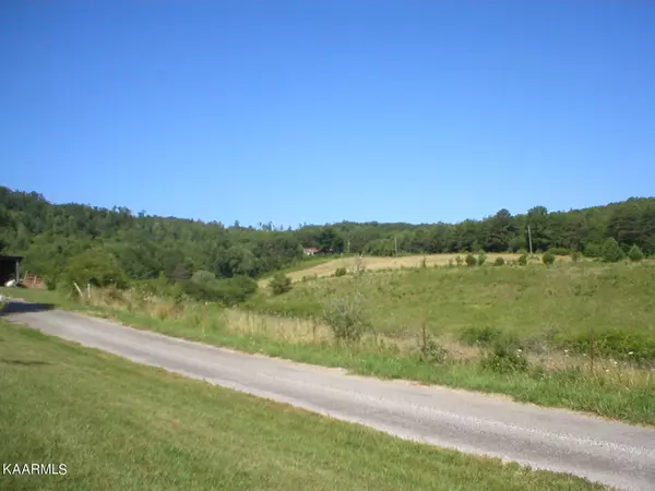 Tellico Plains, TN 37385,177 Martin Rd