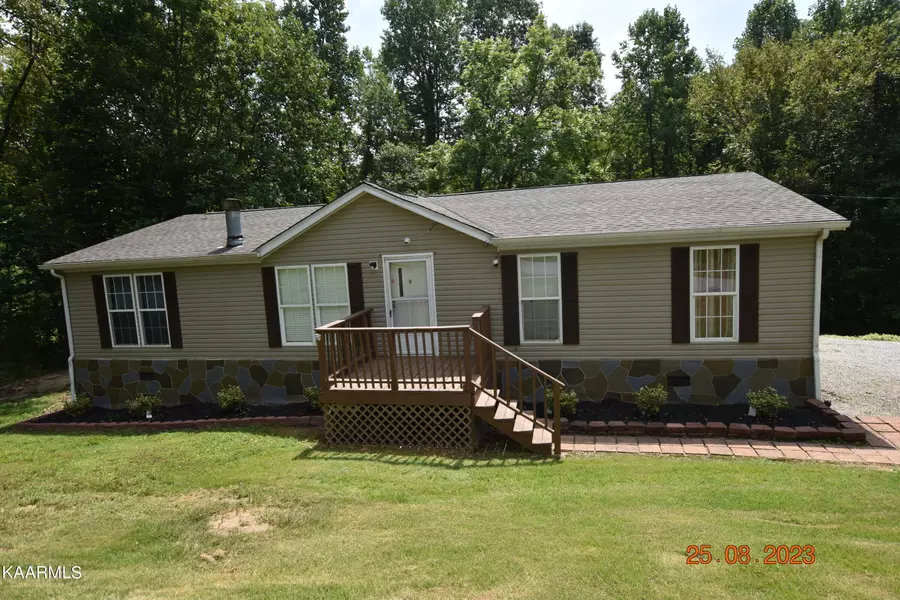 227 Comb Ridge Rd, Maynardville, TN 37807