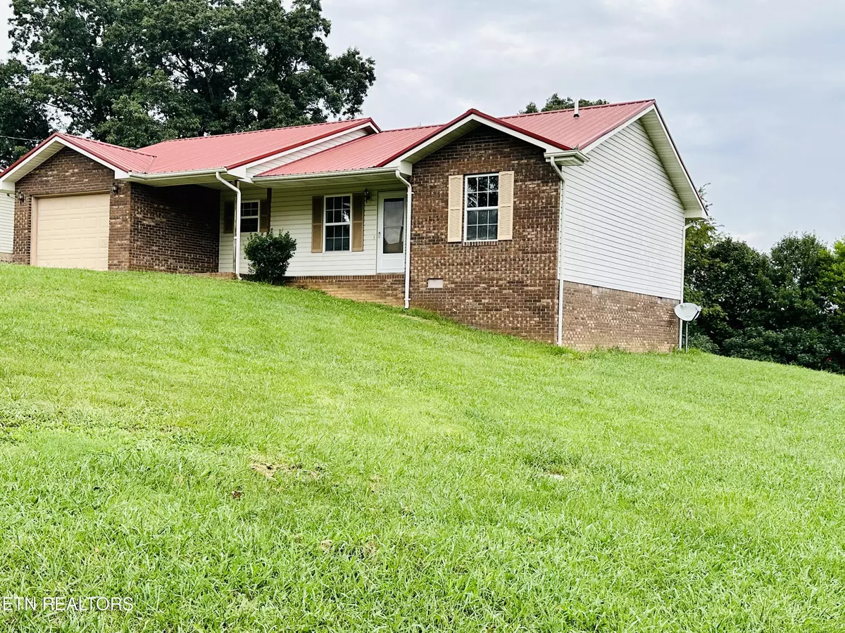 New Tazewell, TN 37825,192 MICHAL LN