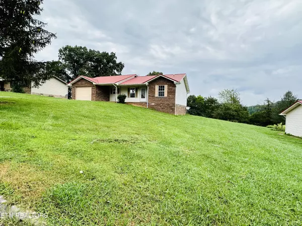 New Tazewell, TN 37825,192 MICHAL LN