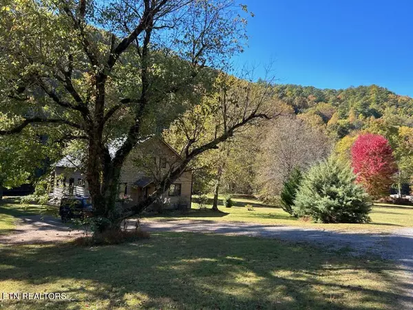 Tellico Plains, TN 37385,216 Rafter Rd