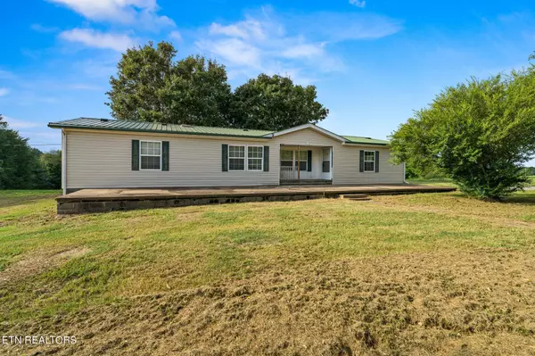 114 County Road 851, Etowah, TN 37331