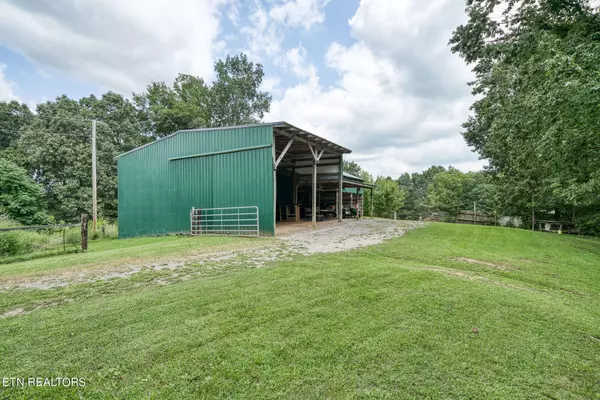 Celina, TN 38551,360 Wayne Smith Rd