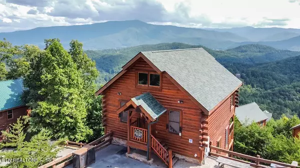 3140 Lakeview Lodge DR,  Sevierville,  TN 37862