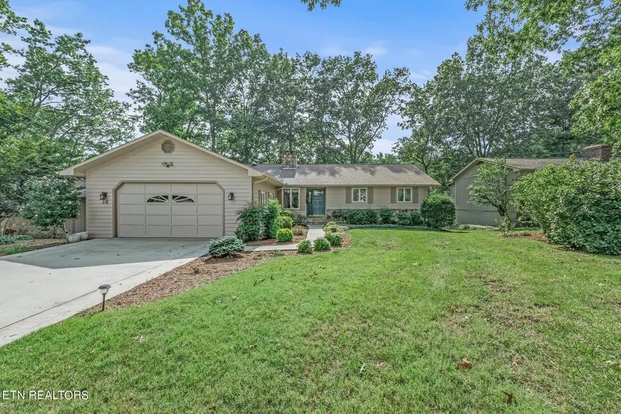 14 Meadowlark CIR, Crossville, TN 38558