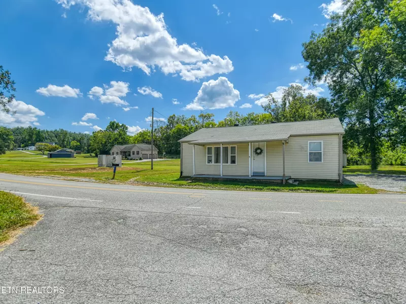 2502 Lawnville Rd, Kingston, TN 37763