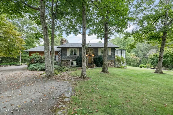 469 Meadow Creek DR, Crossville, TN 38572