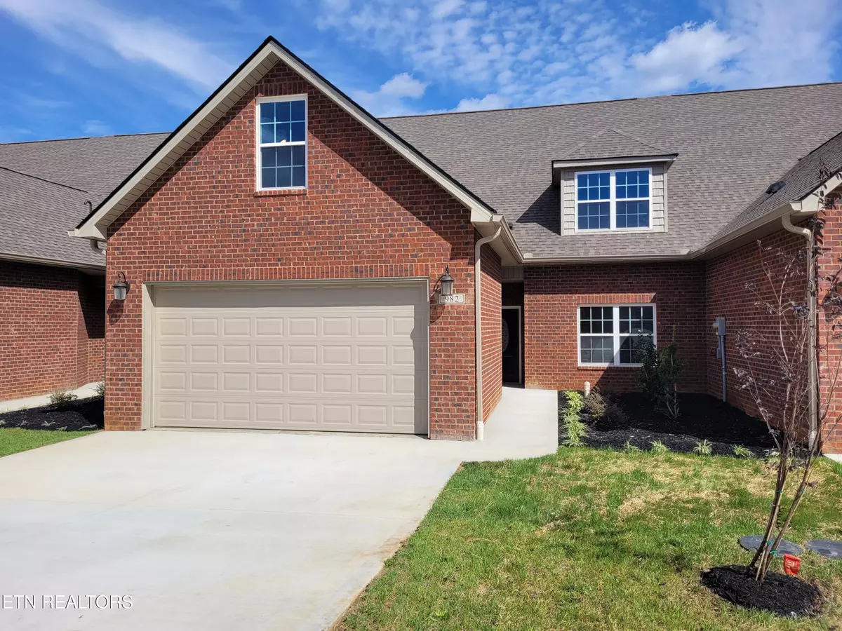 Lenoir City, TN 37772,982 Meadow Walk LN