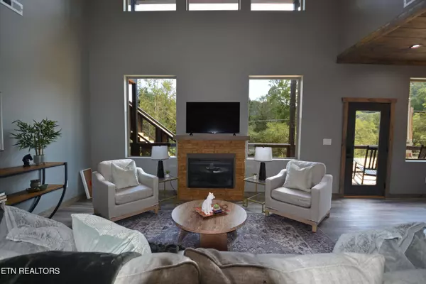 Sevierville, TN 37876,3632 Pittman Center Rd