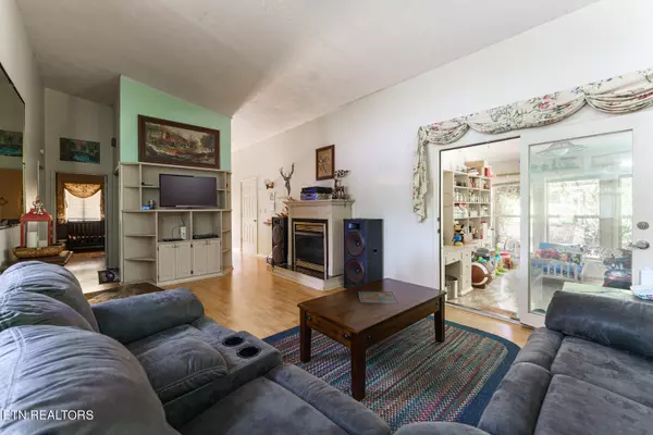 Helenwood, TN 37755,980 Old Jamestown Rd