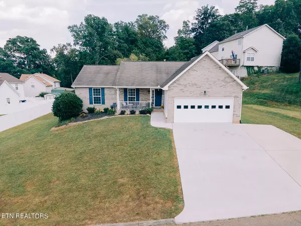 2212 Cedargreens Rd, Knoxville, TN 37924