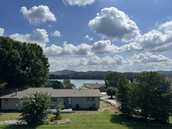 Loudon, TN 37774,316 Saligugi LN