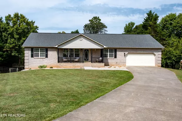 1525 Crestridge DR, Maryville, TN 37804