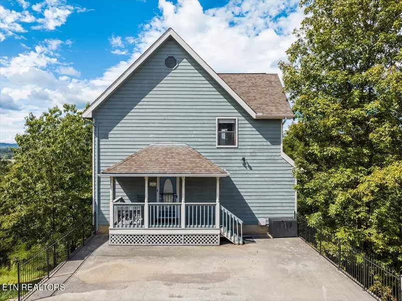 425 Stone Ridge WAY, Pigeon Forge, TN 37863