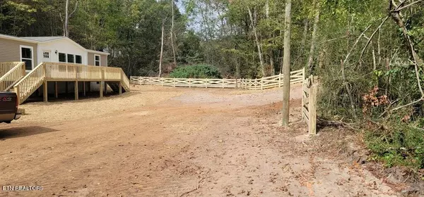 Loudon, TN 37774,252 Cave Creek Rd