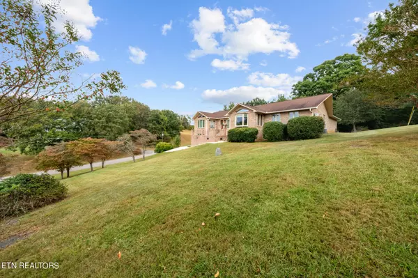 721 Rio Vista CIR, Friendsville, TN 37737