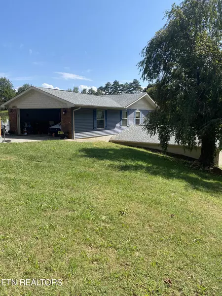 2713 Sunrise Blvd, Kodak, TN 37764