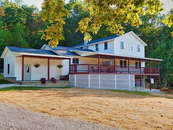 176 Knepp Rd, Deer Lodge, TN 37726