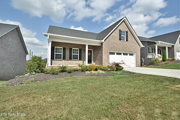 569 Timberline DR, Lenoir City, TN 37772