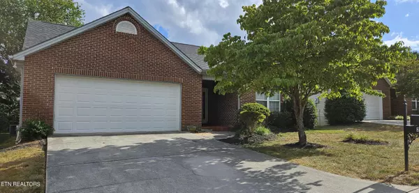 251 Eaton Village TRCE, Lenoir City, TN 37771