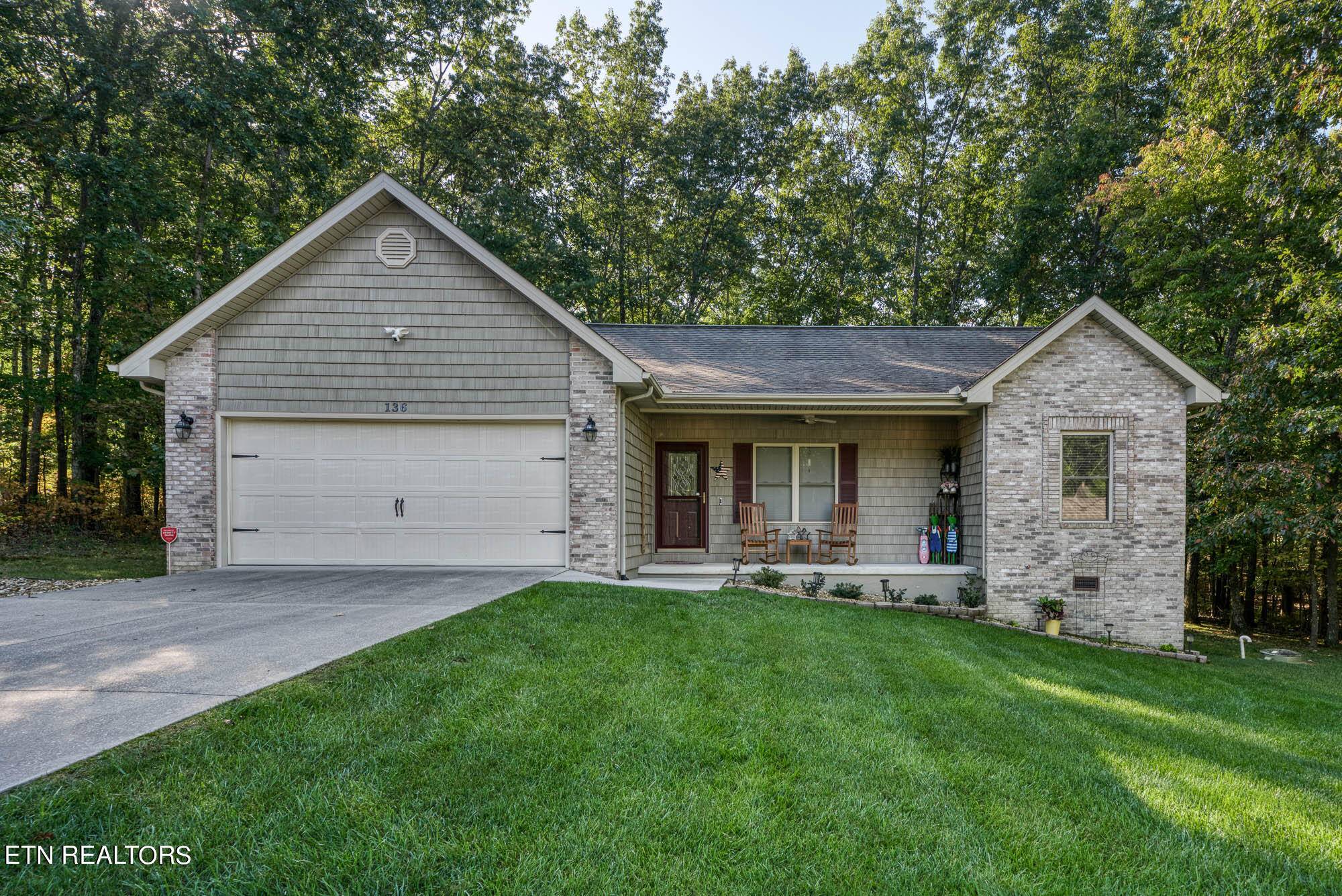 136 Shelley LN, Crossville, TN 38558