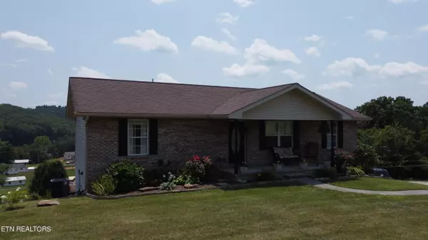 Tazewell, TN 37879,154 Makalley Lane LN