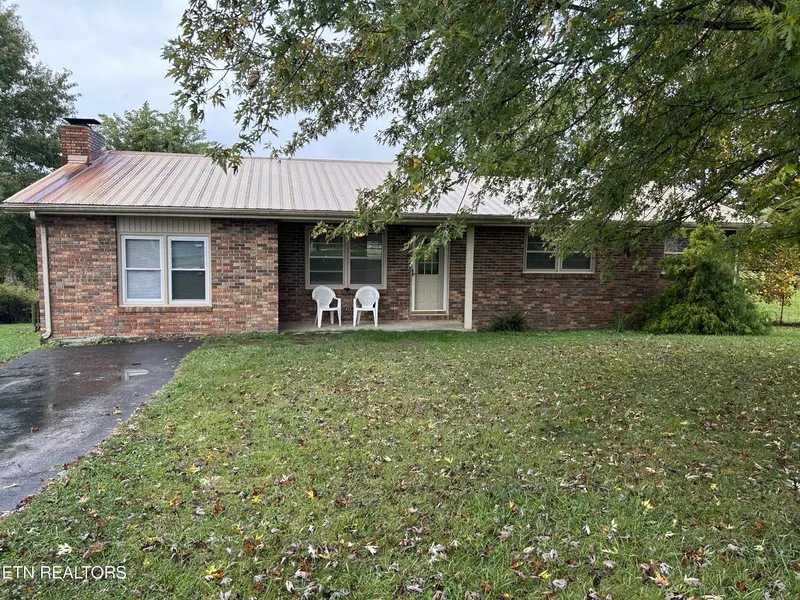 1340 Old Allardt Rd, Jamestown, TN 38556