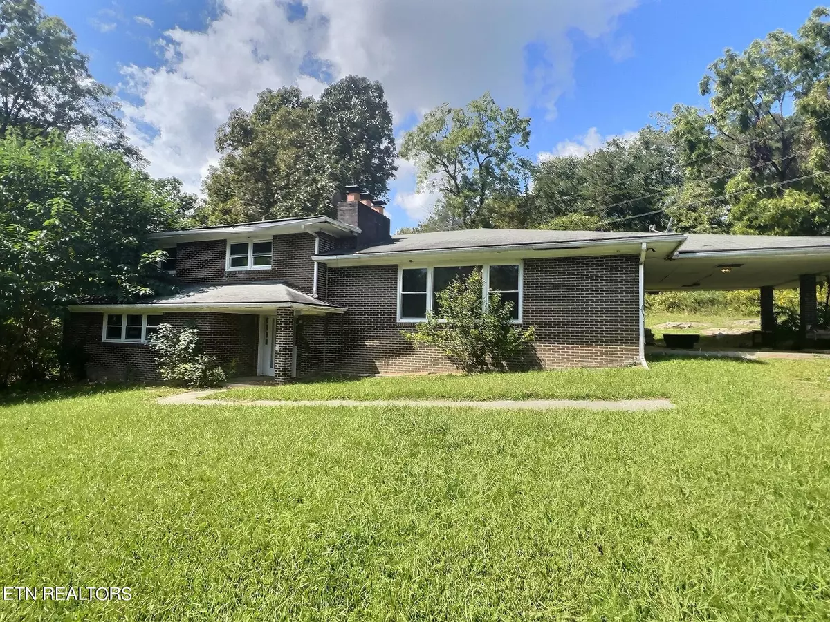 Lafollette, TN 37766,161 Oak Run LN