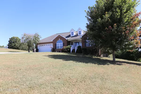 106 Smoky View LN, Madisonville, TN 37354