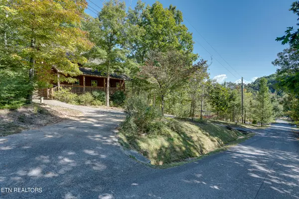 Sevierville, TN 37876,1657 Scenic Woods WAY