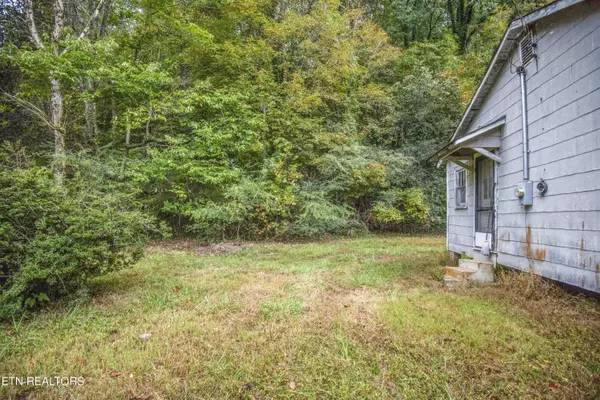 Loudon, TN 37774,262 Cave Creek Rd