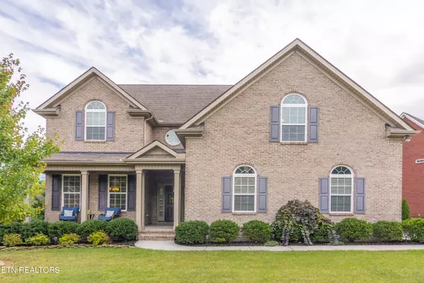 5715 Enchanted LN,  Knoxville,  TN 37918