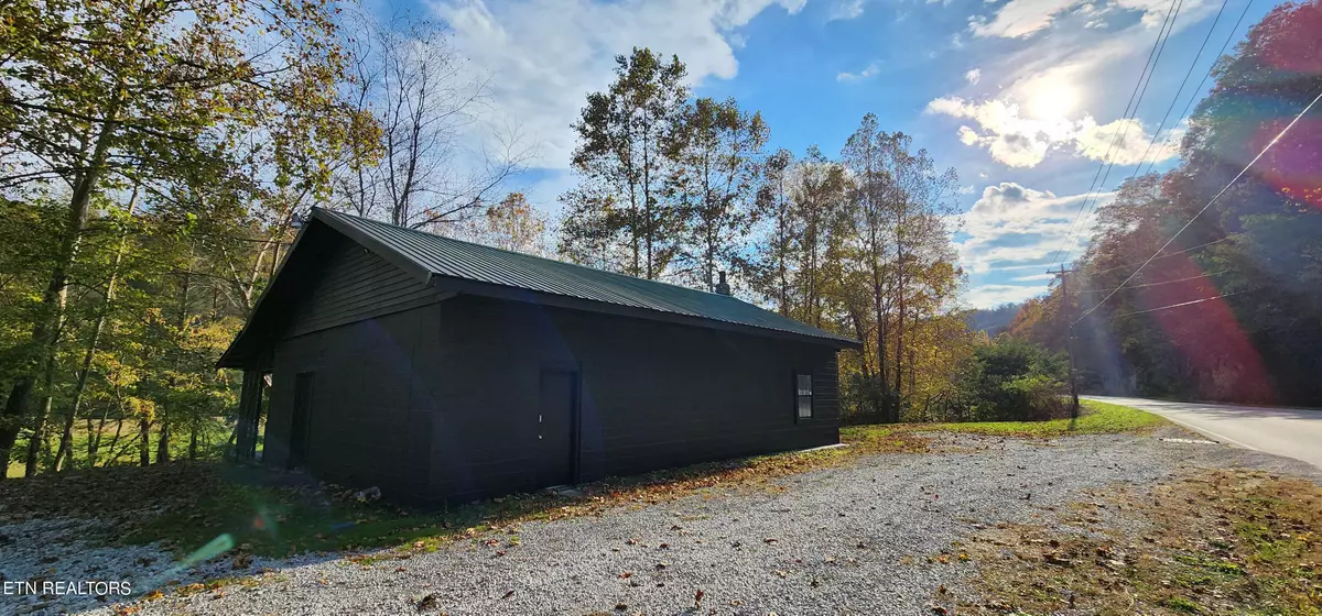 Lafollette, TN 37766,1555 Stinking Creek Rd