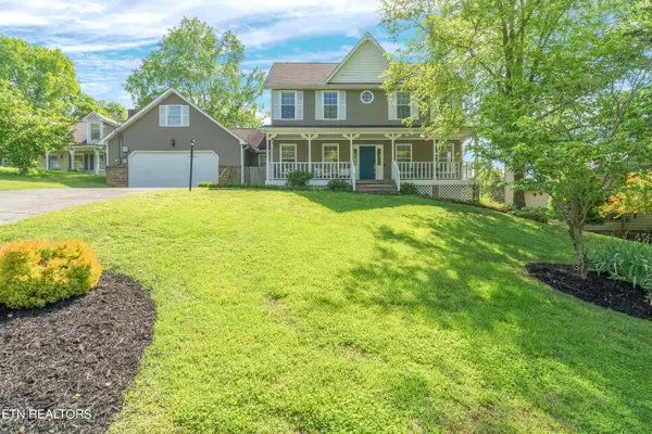 1508 Fox Hollow Tr, Knoxville, TN 37923