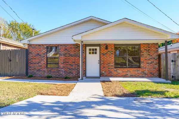 802 Valerie LN, Knoxville, TN 37938